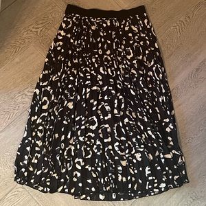 H&M Pleated MIDI Skirt